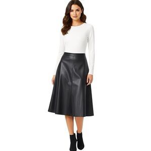 Banana Republic Women's Skirt Sz 6P Faux Leather Quiet Luxury Black Biker Edgy